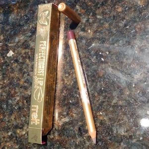 Melt familia lip pencil